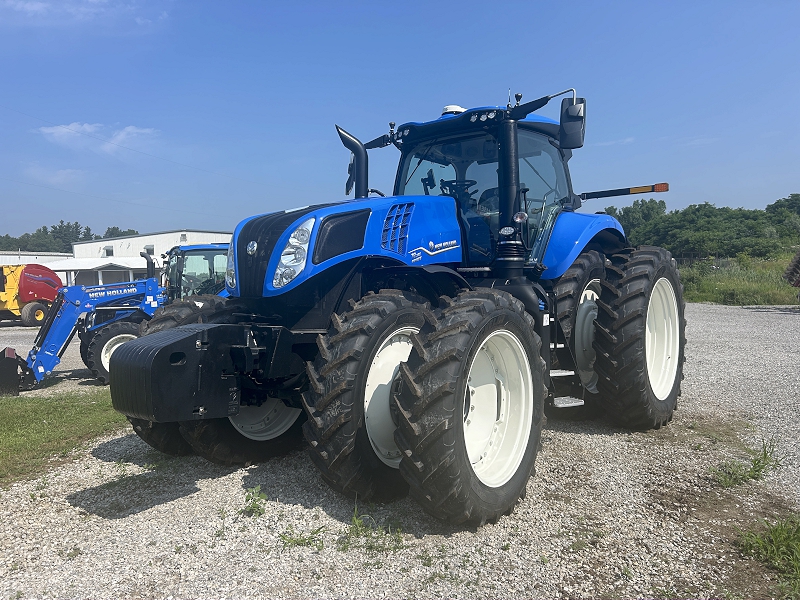 2025 New Holland T8.325  PLMI Tractor