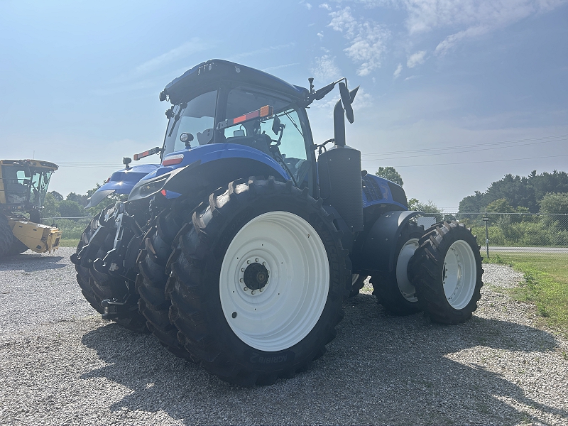 2025 New Holland T8.325  PLMI Tractor