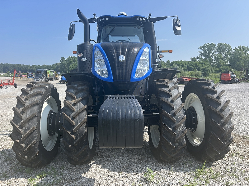 2025 New Holland T8.325  PLMI Tractor
