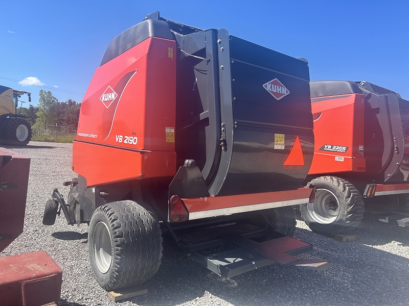2011 Kuhn VB2190 Baler/Round
