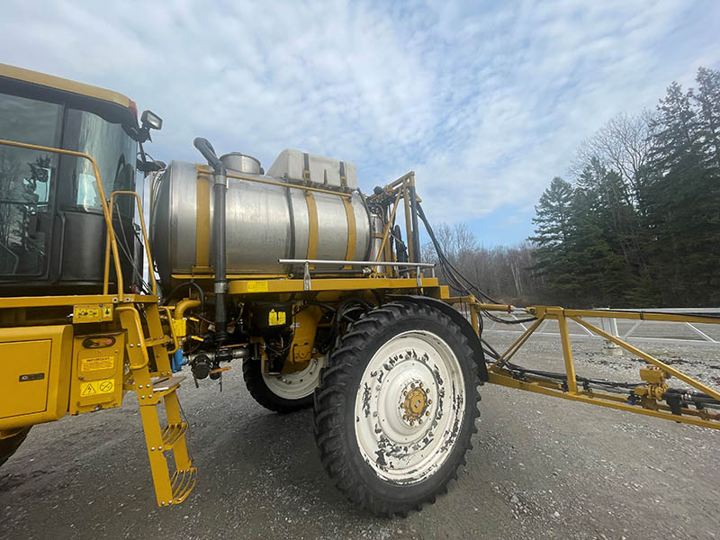 2002 RoGator 1254 Sprayer/High Clearance