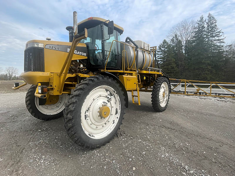 2002 RoGator 1254 Sprayer/High Clearance