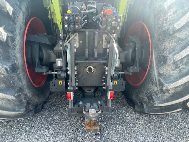 2021 CLAAS XERION 5000 Tractor 4WD