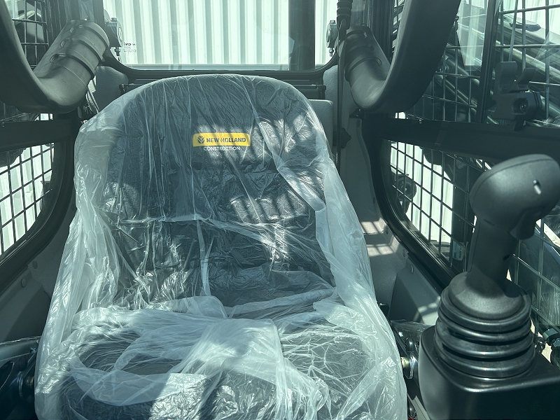 2025 New Holland L328 RG-NA Skid Steer Loader