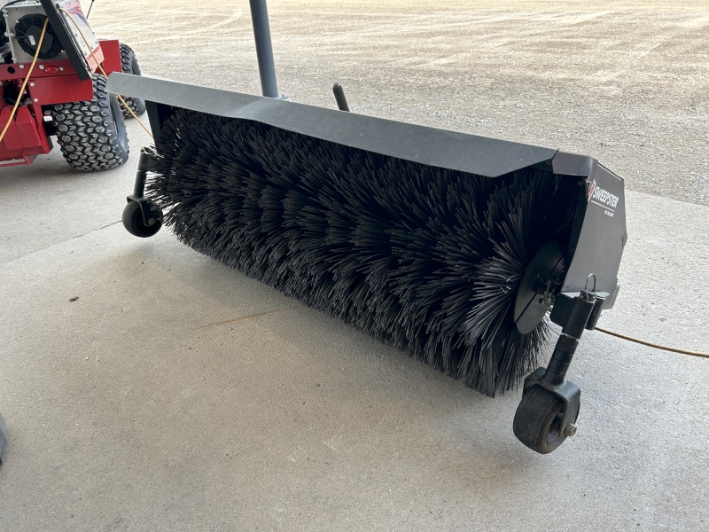 2018 Misc M24P5FMOR Broom