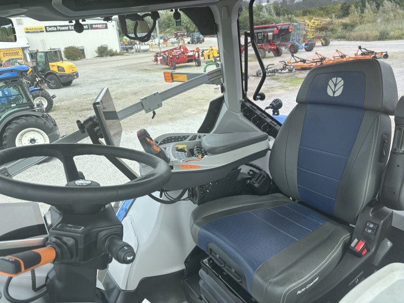 2026 New Holland T7.245 PLMI Tractor