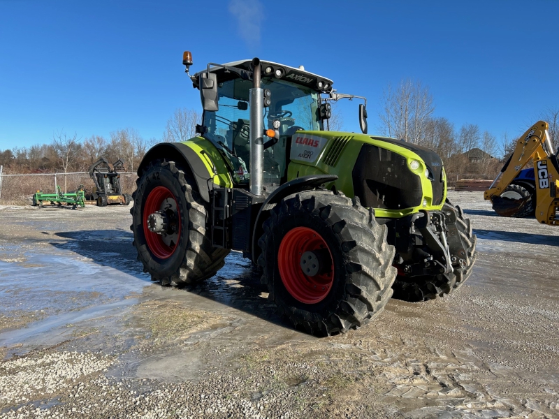 2017 CLAAS AXION 880 Tractor
