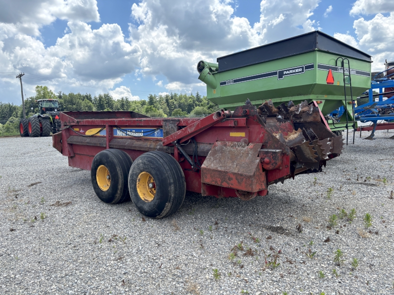 2012 New Holland 195 Manure Spreader