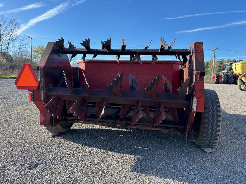 1972 International 575 Manure Spreader