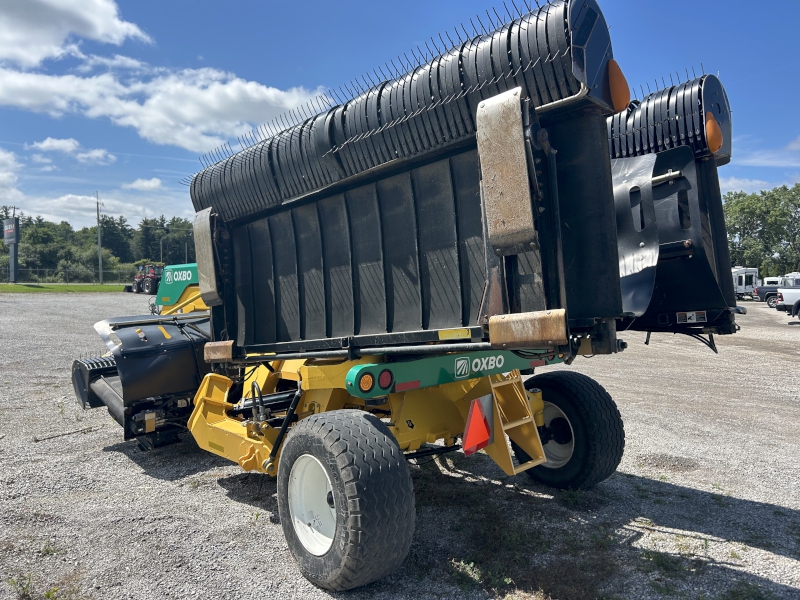 2021 Oxbo 2334 Windrow Merger