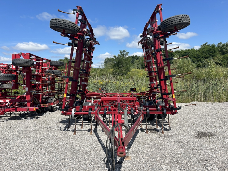 2012 Kongskilde MISC VIBRO T Field Cultivator