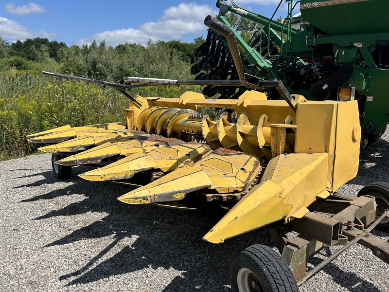 2000 New Holland 360N6 Header Forage
