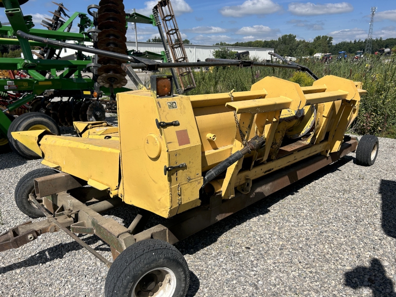 2000 New Holland 360N6 Header Forage