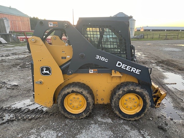 2017 John Deere 318G Skid Steer Loader