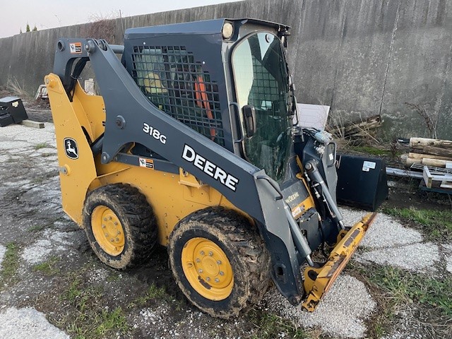 2017 John Deere 318G Skid Steer Loader