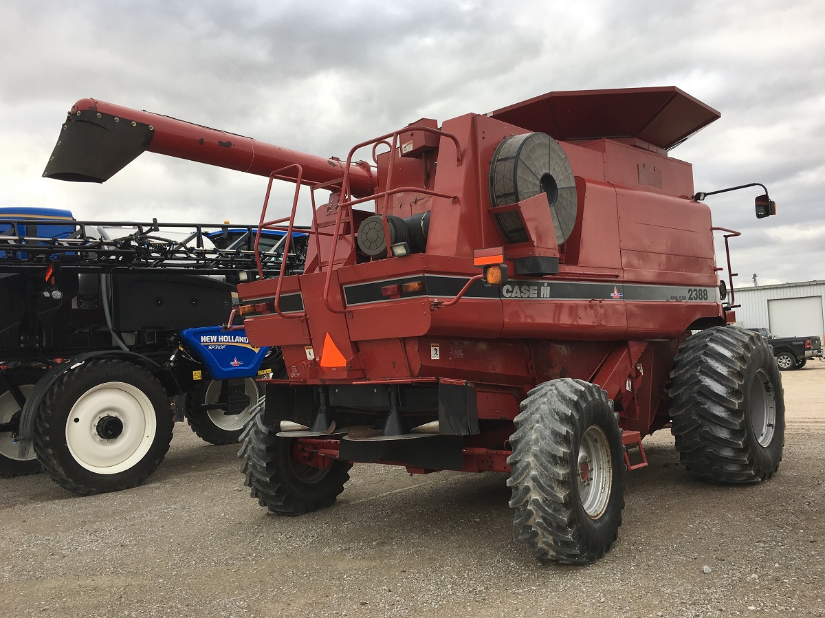 2004-case-ih-2388-combine-for-sale-in-seaforth-on-ironsearch