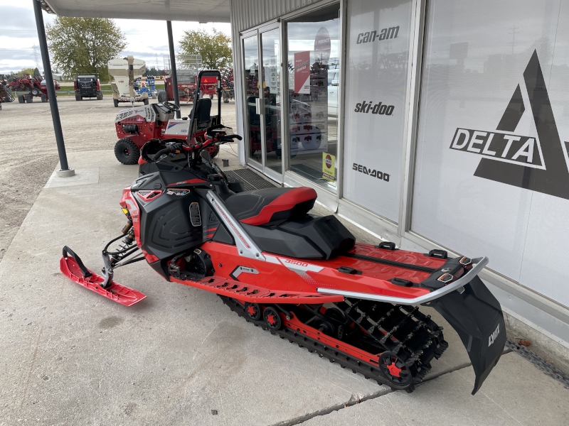 2022 Ski-Doo RAVE 850 Snowmobile