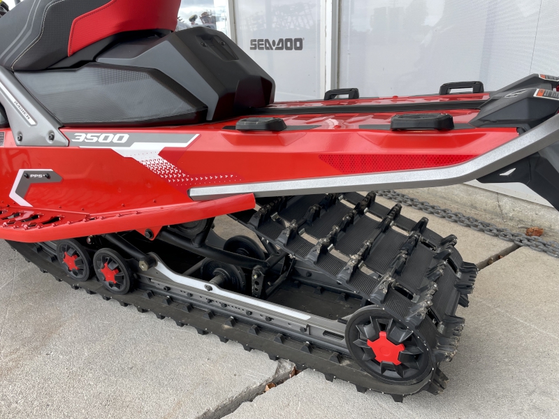 2023 Ski-Doo 850 RE Snowmobile