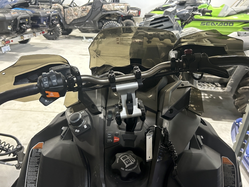 2022 Ski-Doo MACH Z 900 Snowmobile