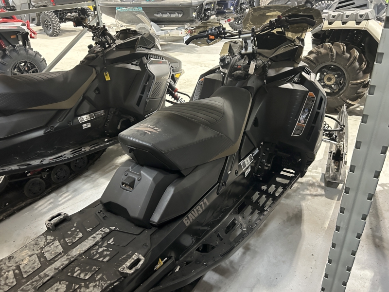 2022 Ski-Doo MACH Z 900 Snowmobile