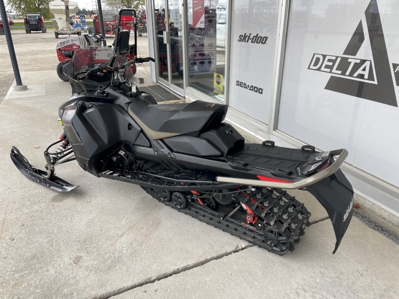 2022 Ski-Doo 900 TURBO R Snowmobile