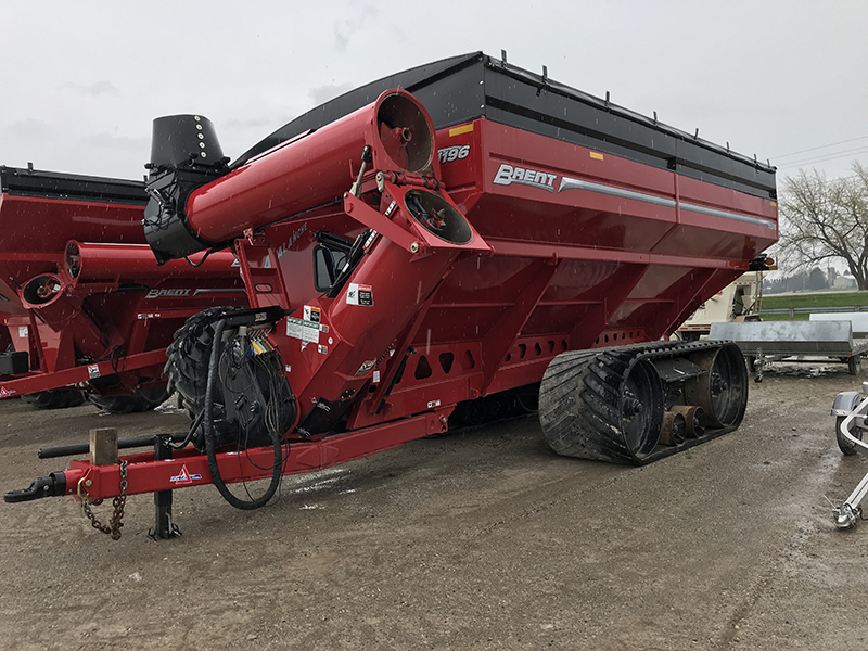 2022 Brent 1196 Grain Cart