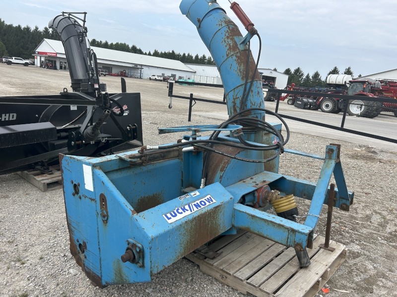 1995 Lucknow D85H Snow Blower