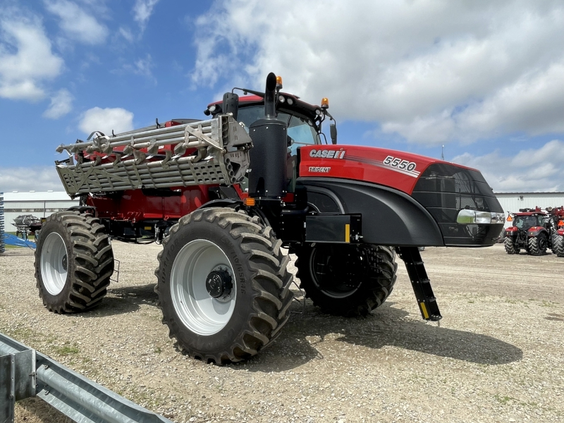 2023 Case IH TRIDENT 5550 Fertilizer Spreader