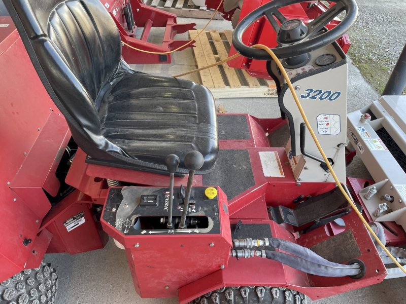 2012 Ventrac 3200 Tractor Compact