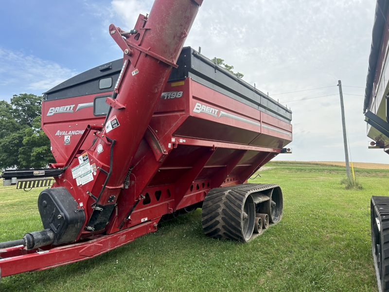 2023 Brent 1198 Grain Cart