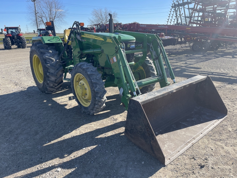 2010 John Deere 5065E Tractor