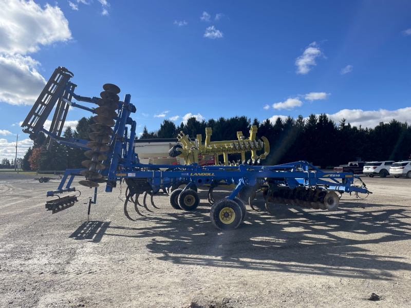 2009 Landoll 2210 Chisel Plow