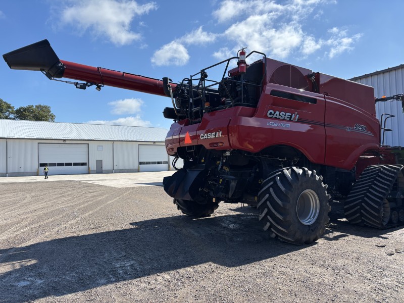 2023 Case IH 9250 Combine