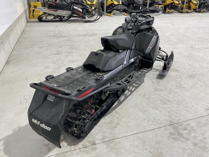 2022 Ski-Doo 850 Snowmobile