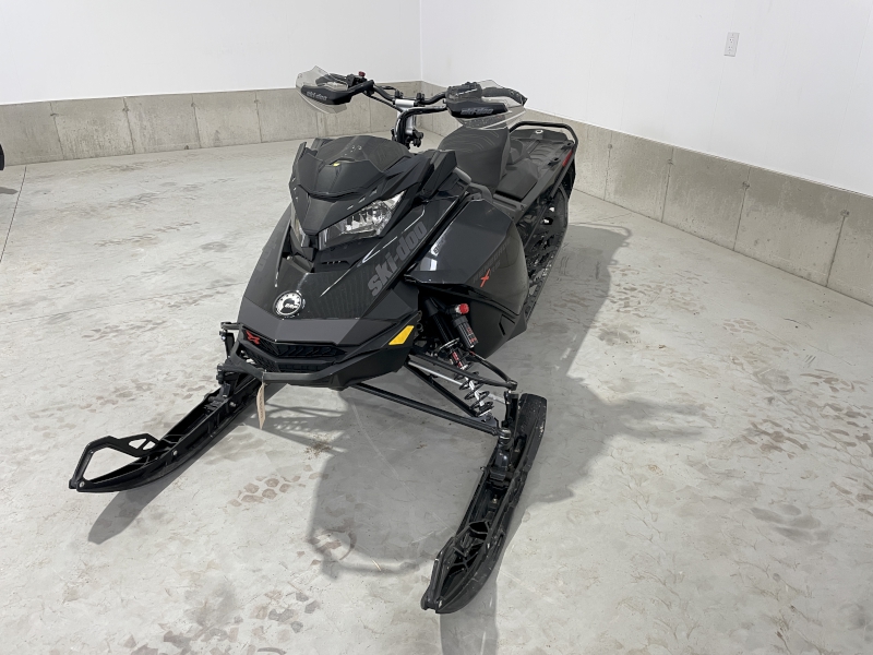 2022 Ski-Doo 850 Snowmobile