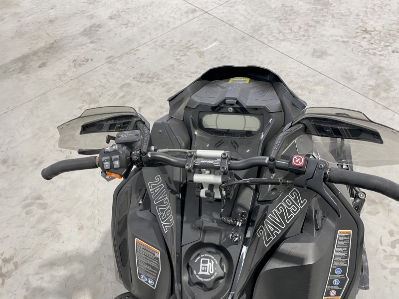 2022 Ski-Doo 850 Snowmobile
