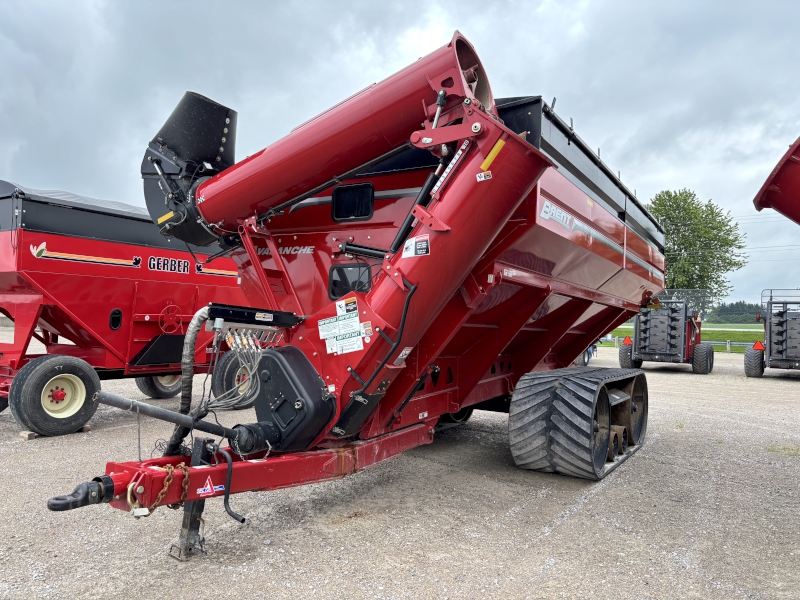 2024 Brent 1198 Grain Cart