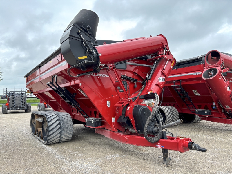 2024 Brent 1198 Grain Cart