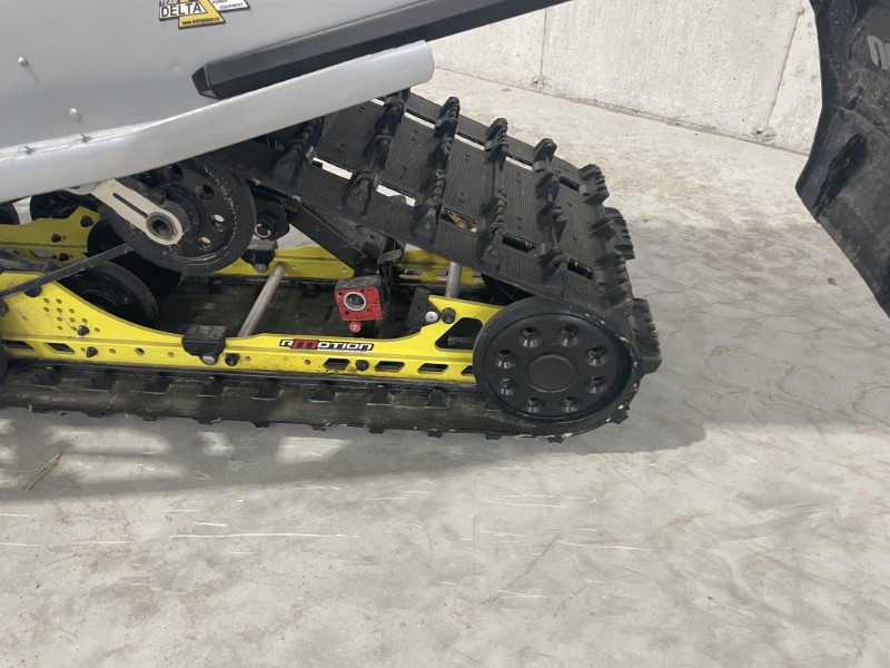 2019 Ski-Doo 850 X Snowmobile