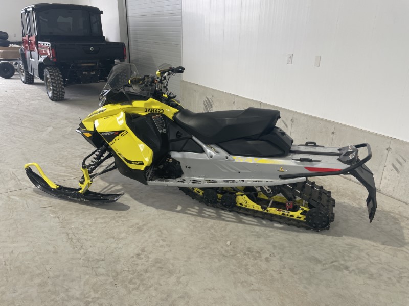 2019 Ski-Doo 850 X Snowmobile