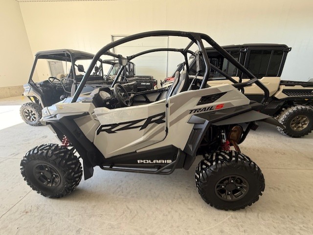 2023 Polaris RZR ULTIMATE Side by Side