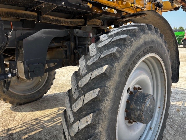 2014 RoGator RG1300 Sprayer/High Clearance