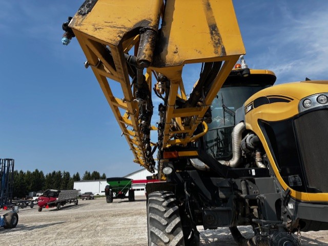 2014 RoGator RG1300 Sprayer/High Clearance