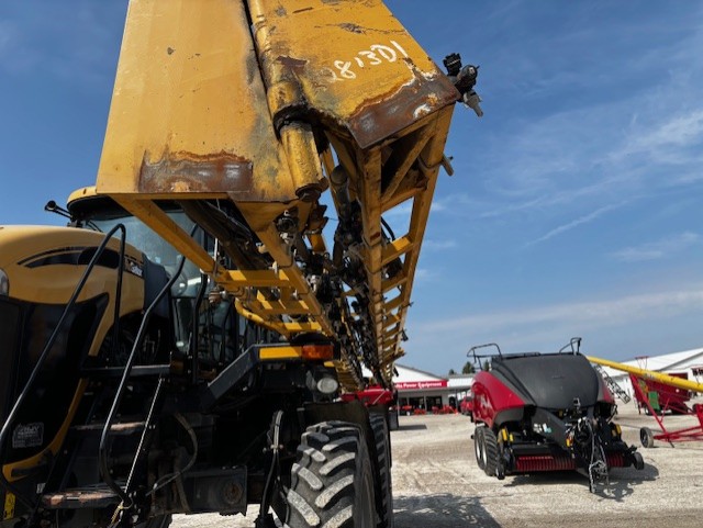 2014 RoGator RG1300 Sprayer/High Clearance
