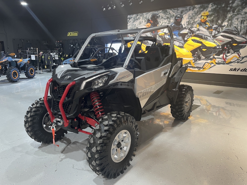 2026 Can-Am 6FTA Side by Side
