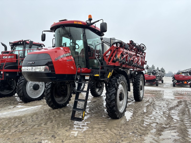 2021 Case IH PATRIOT 4440 Sprayer/High Clearance