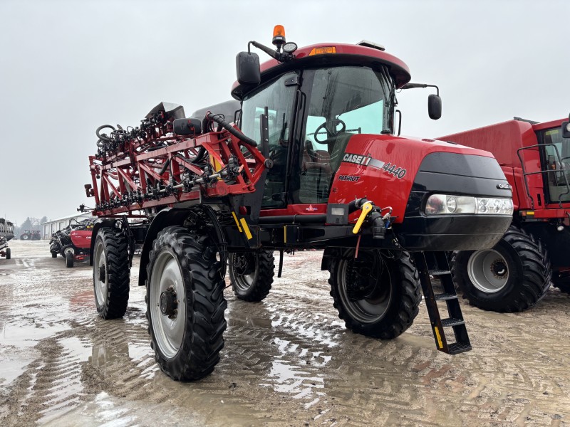 2021 Case IH PATRIOT 4440 Sprayer/High Clearance