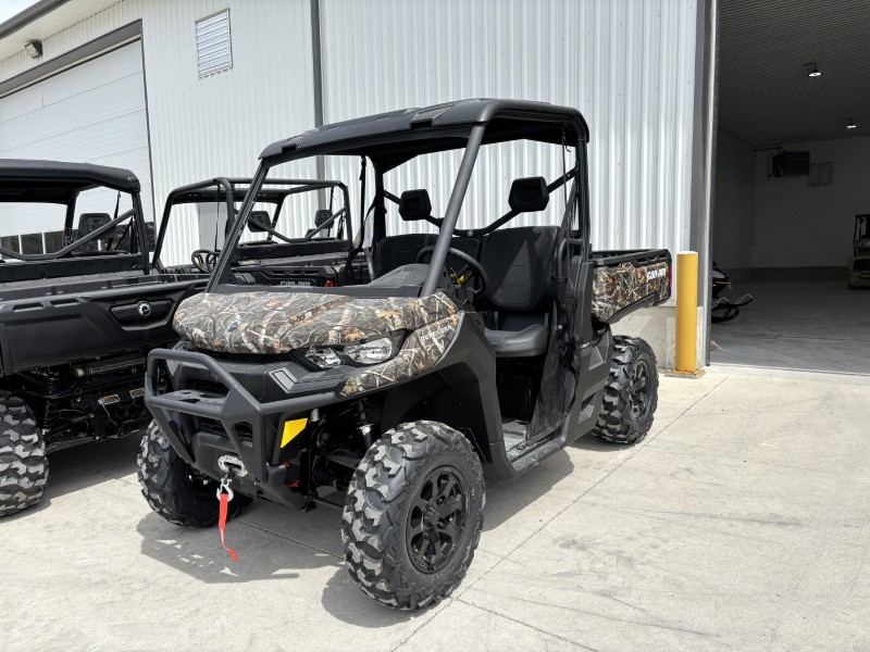 2026 Can-Am 8FTE Side by Side