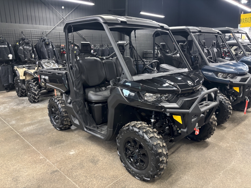 2026 Can-Am 8FTA Side by Side