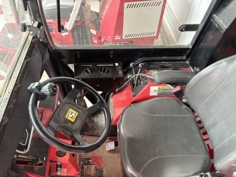 2018 Steiner 450 Tractor Compact
